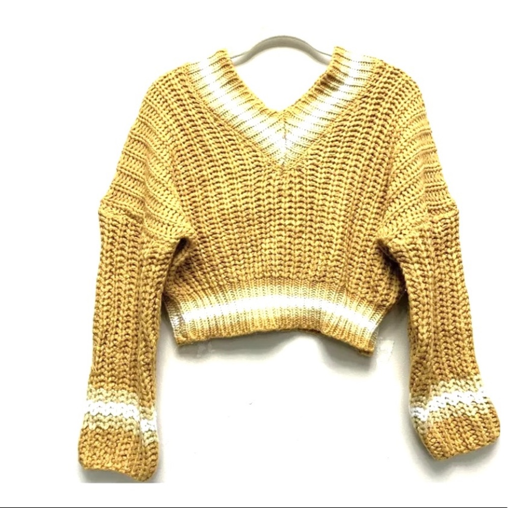 INTHEBEGINNING Cropped Chuncky Mustard Sweater L